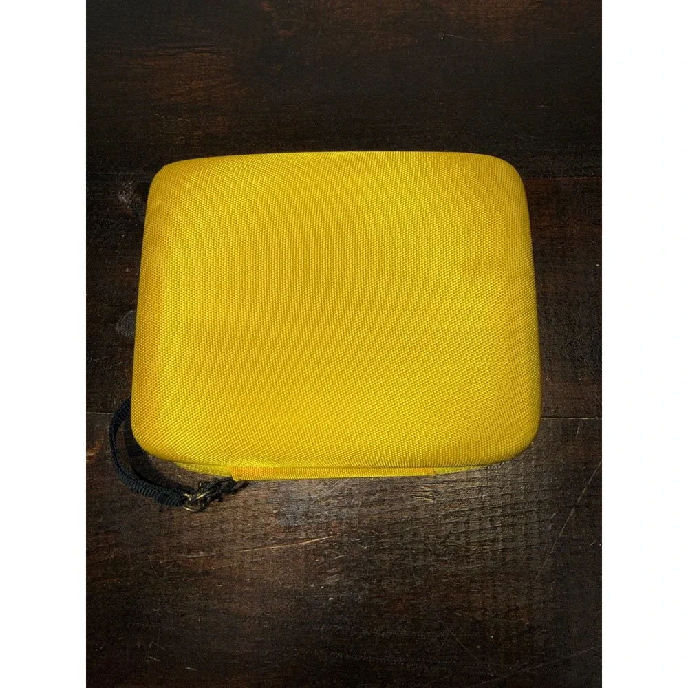 Rare Tombert Travel Carrying Yellow Pokemon Ball Zippered Case‎ Pouch For Switch